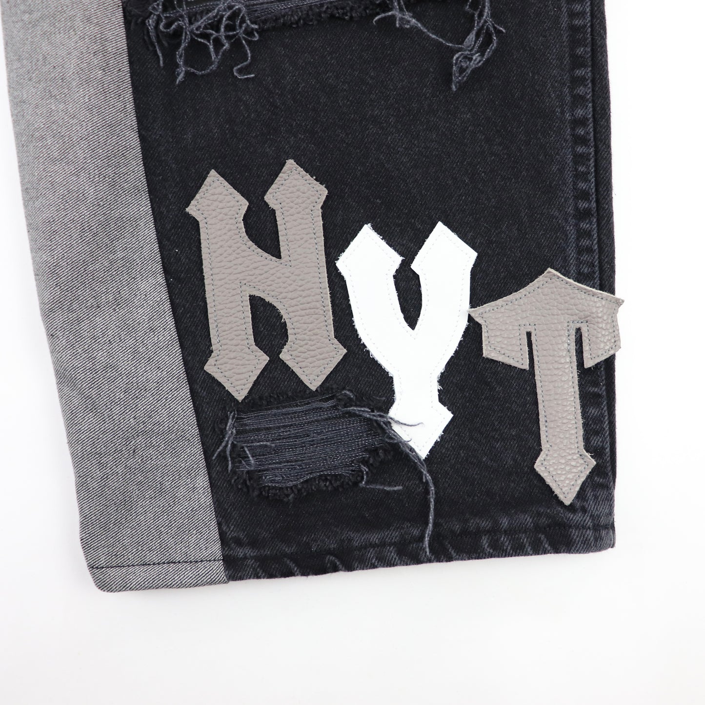 DFFRNT 100RY letters black jeans