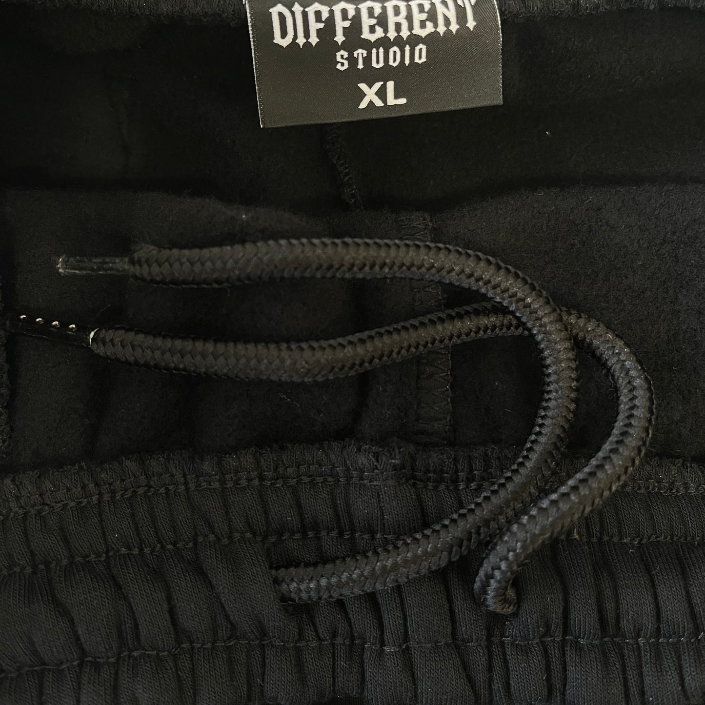 Tripple black sweat pants