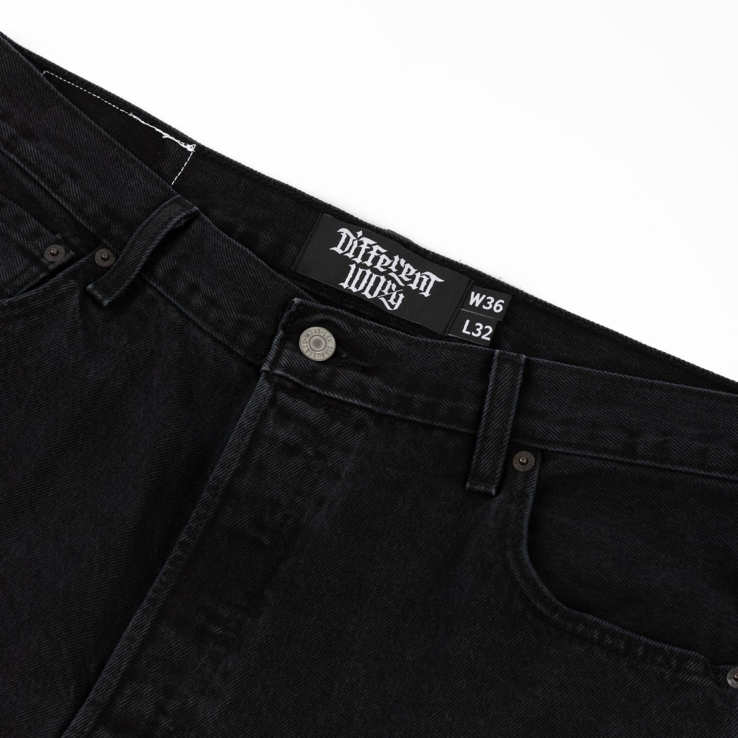 DFFRNT 100RY black jeans