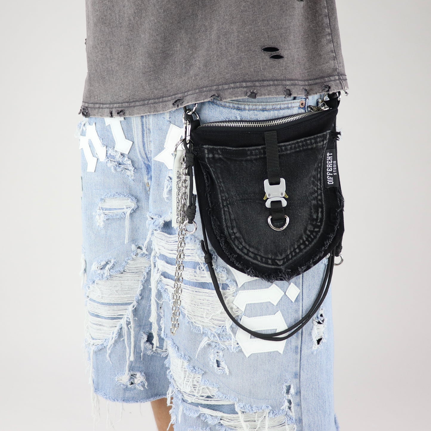 Belt bag black-silver