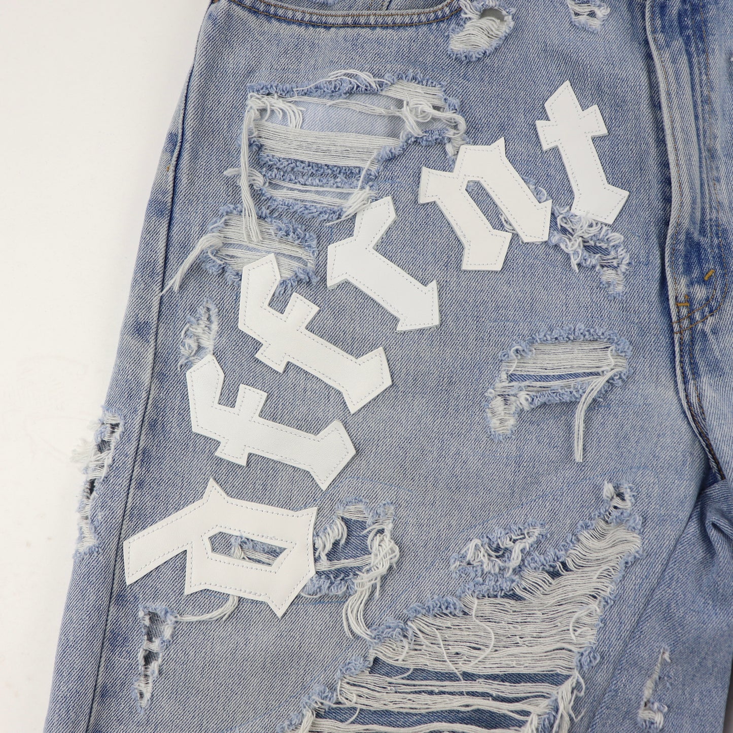 Blue-white baggy shorts