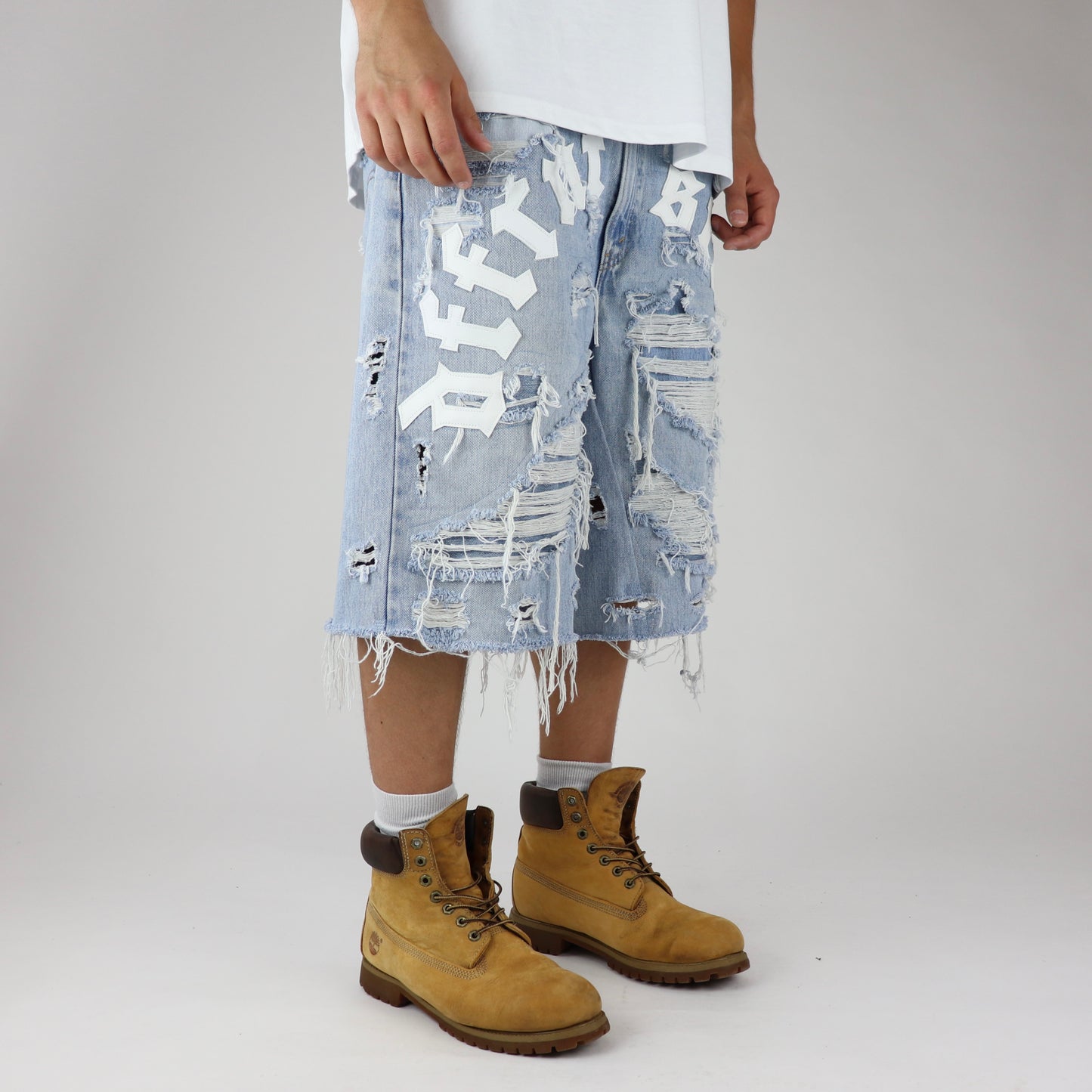 Blue-white baggy shorts