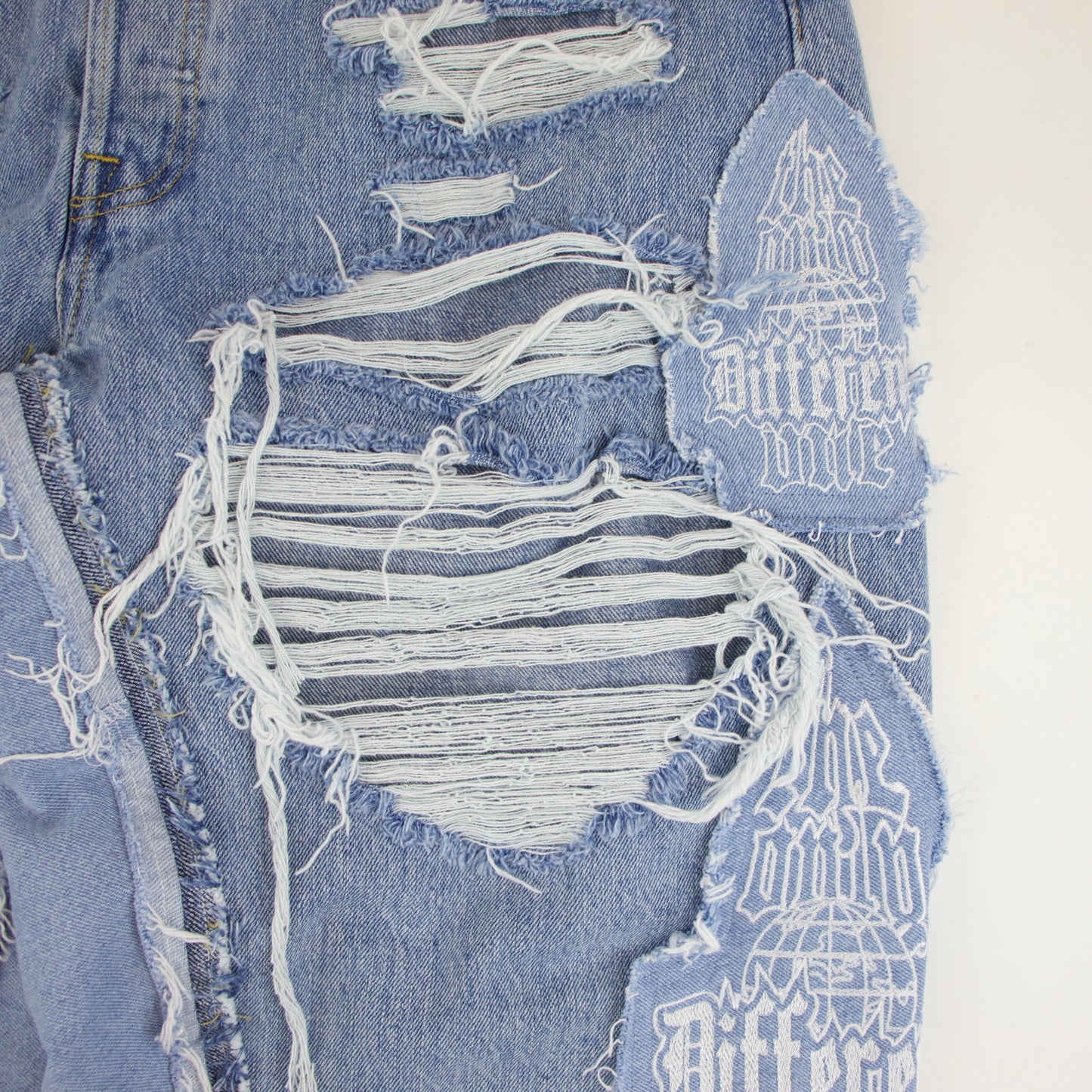 TODO blue baggy jeans