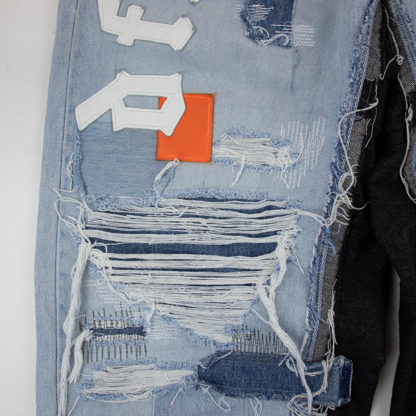 DFFRNT studio jeans blue-white