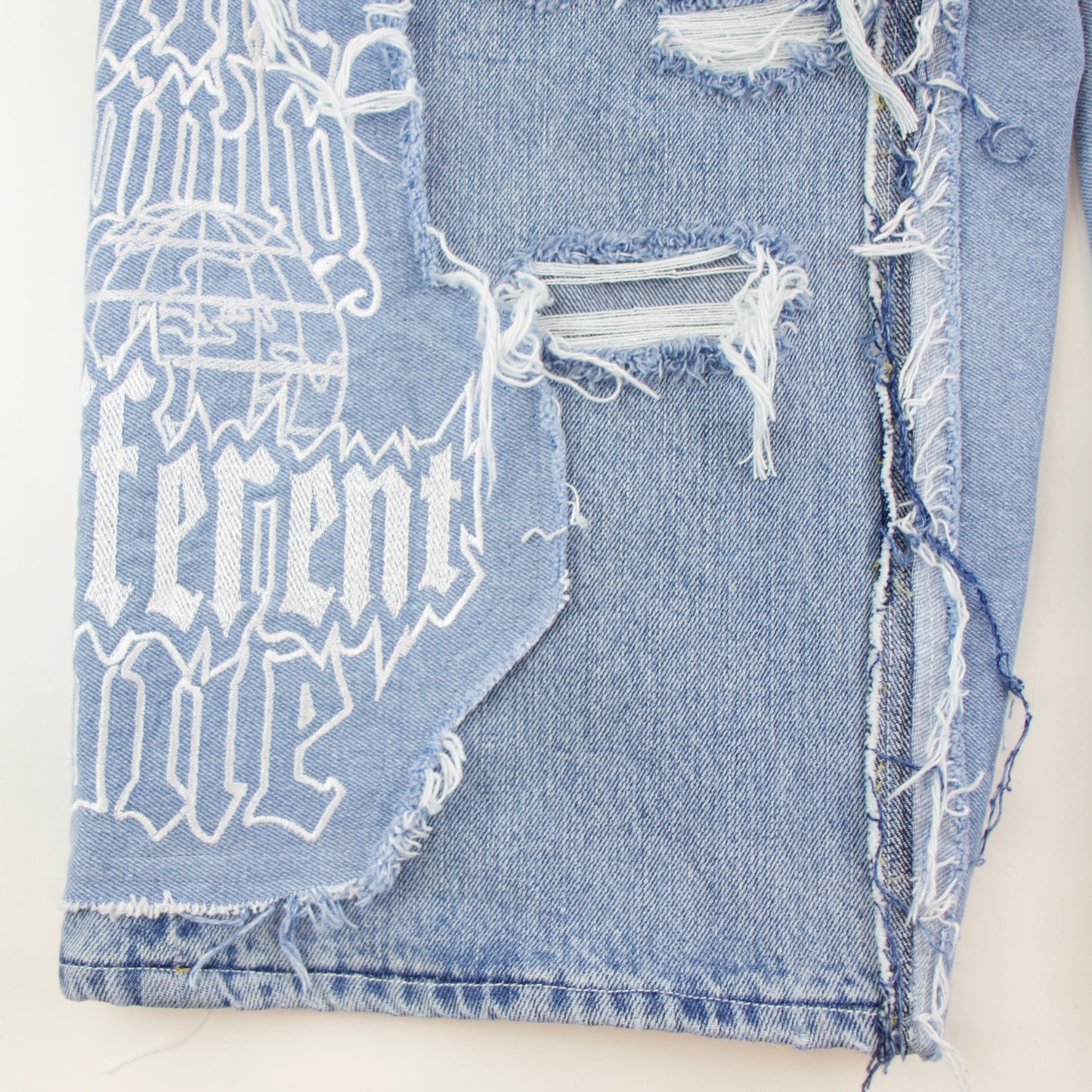 TODO blue baggy jeans