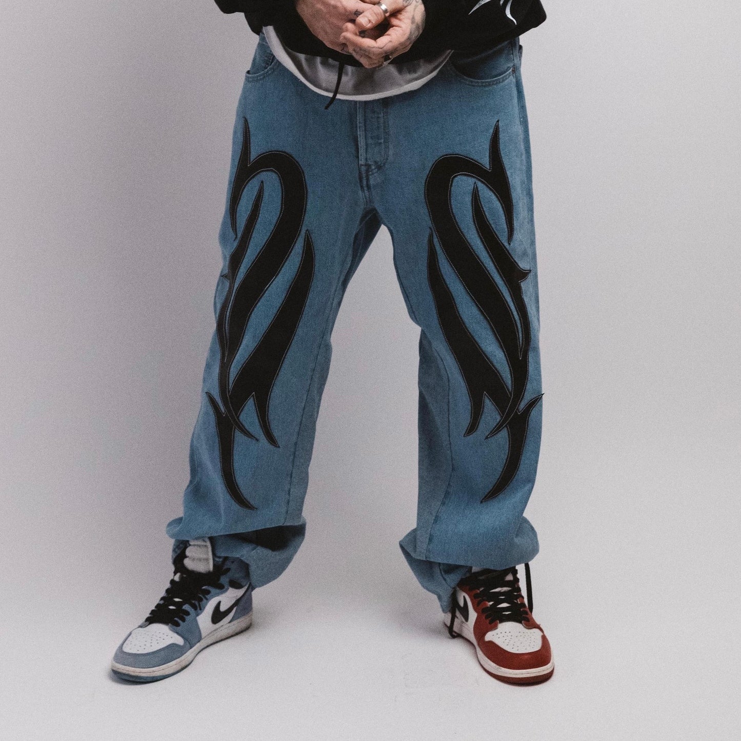 DFFRNT 100RY blue jeans