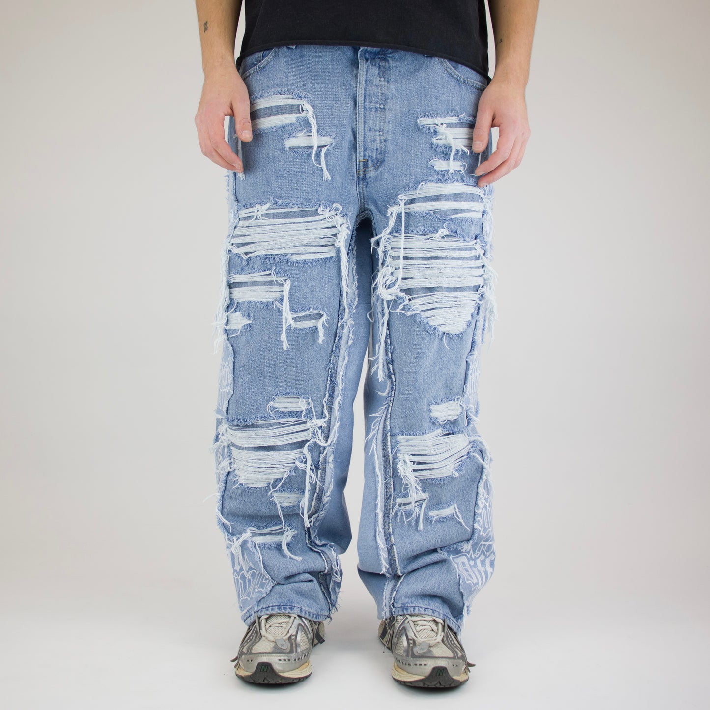 TODO blue baggy jeans