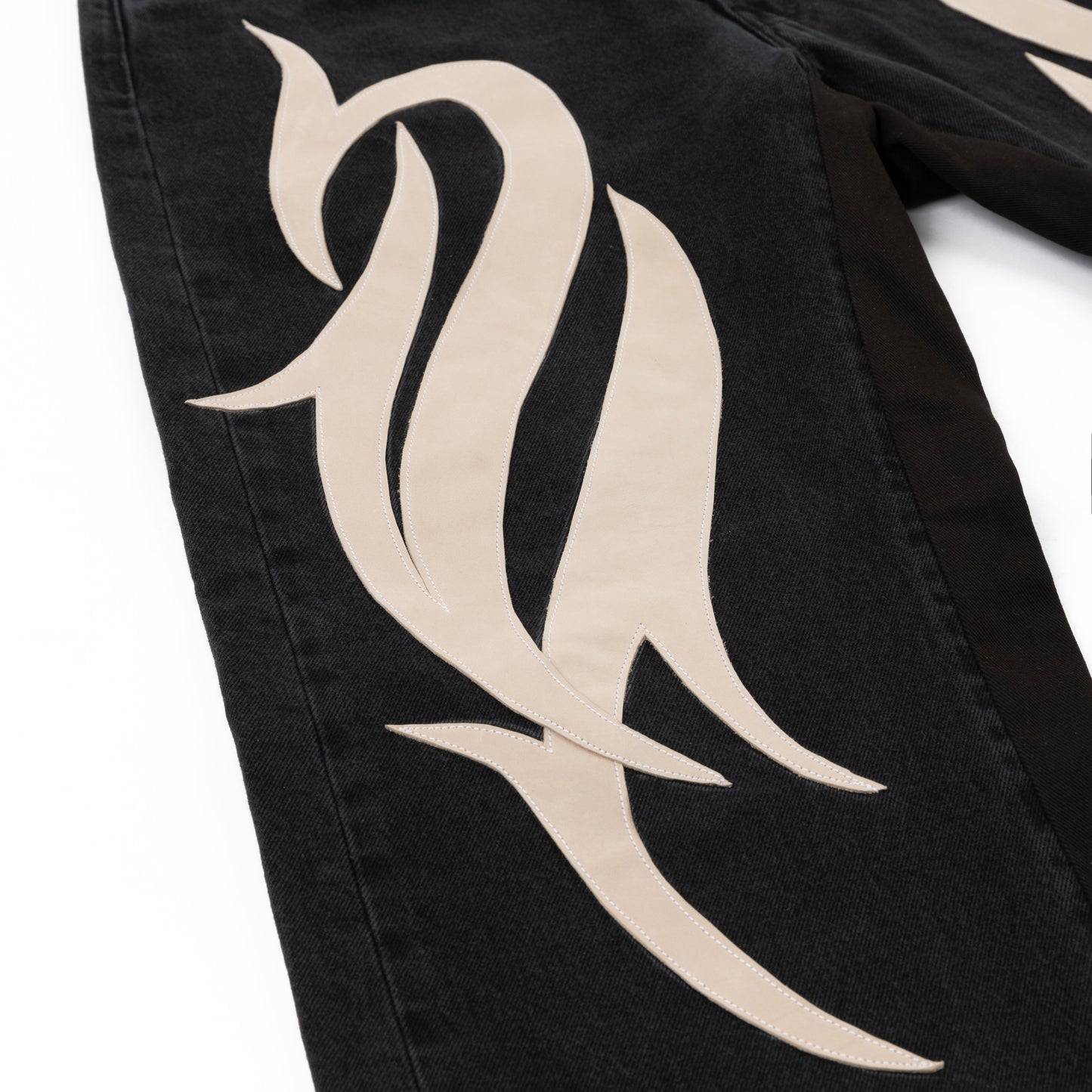 DFFRNT 100RY black jeans