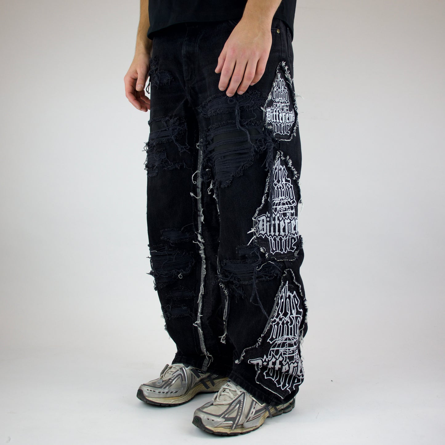 TODO black baggy jeans