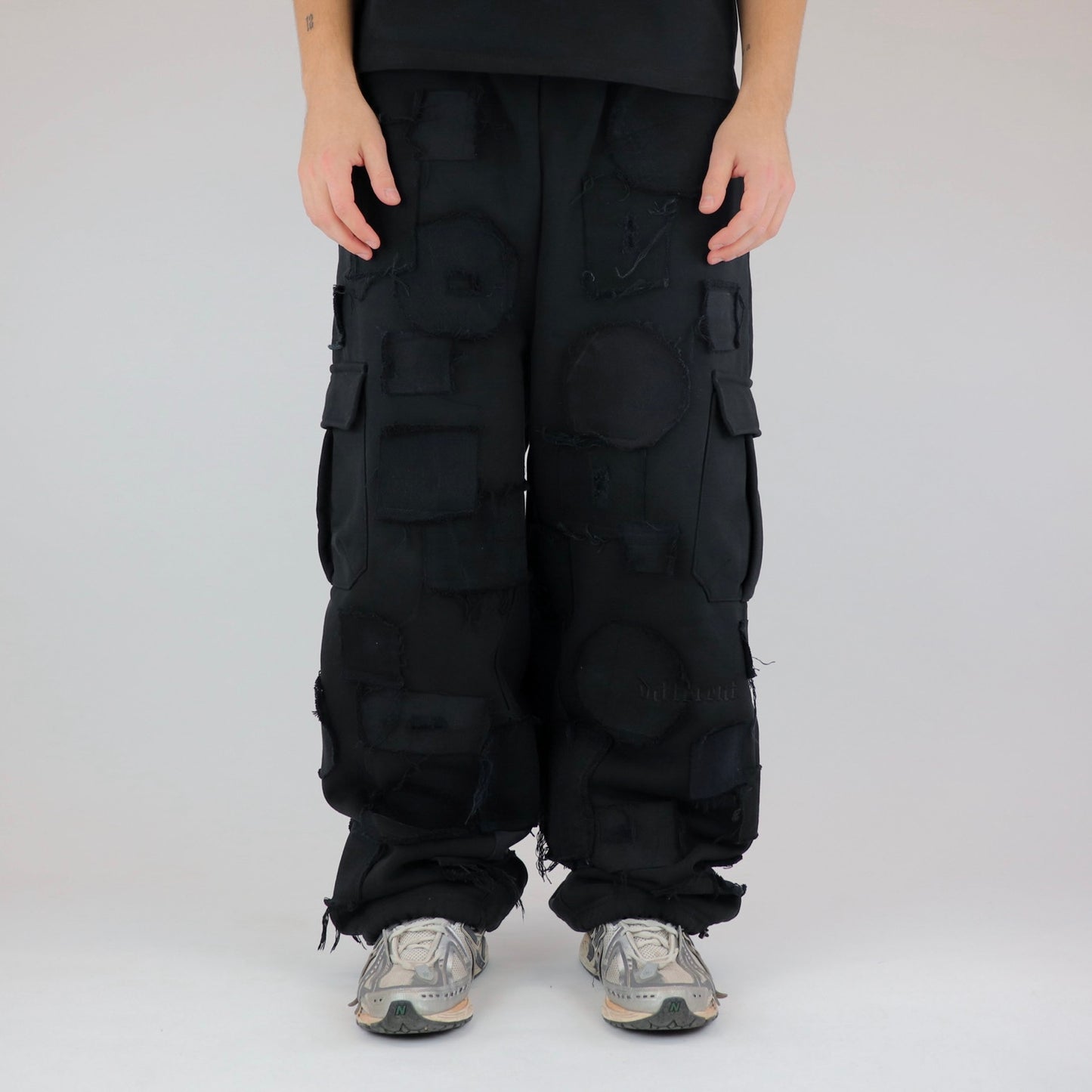 Tripple black sweat pants