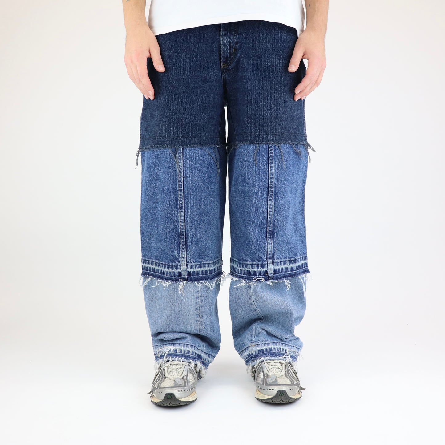 Blue panel jeans dark top