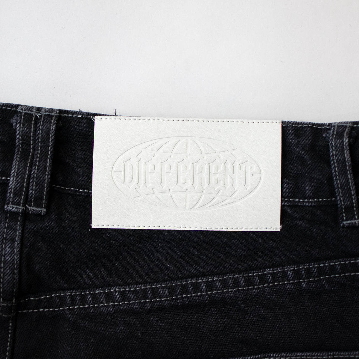Black panel 3/4 shorts