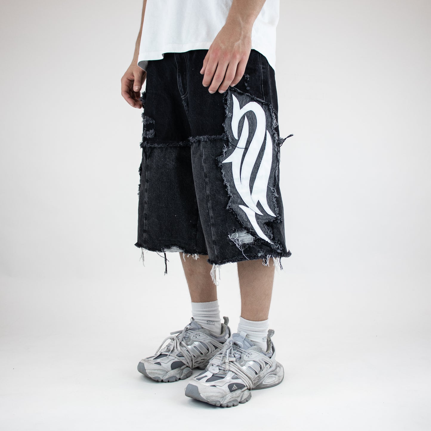 DFFRNT 100ry panel shorts