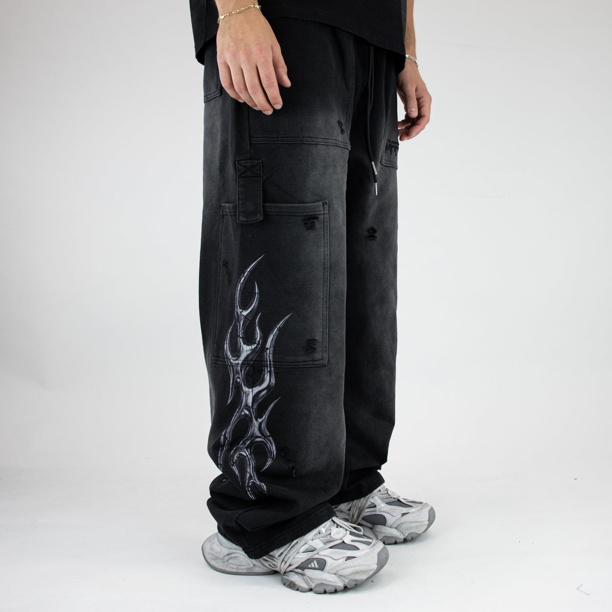 Skull sweat pants